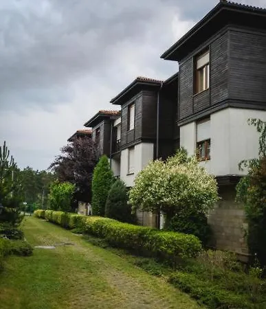 Santa Marina Apartaments- Karina 1 Созопол