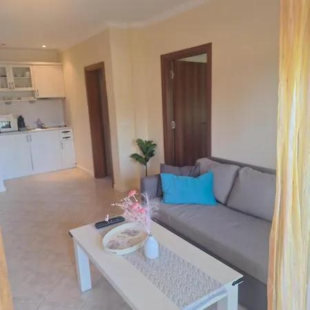 Santa Marina Apartments- Karina 1 Aparthotel