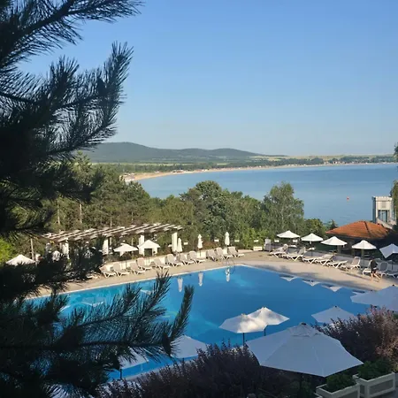 公寓式酒店 Santa Marina Apartaments- Karina 1 索佐波尔