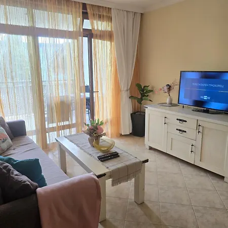 Aparthotel Santa Marina Apartments- Karina 1 *